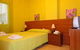 Hotel Pension Mode Lleida