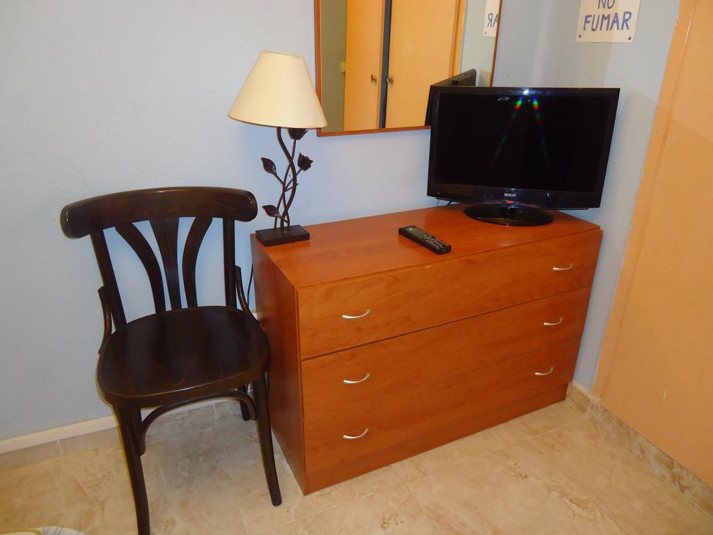 Hotel Pension Mode Lleida Extérieur photo